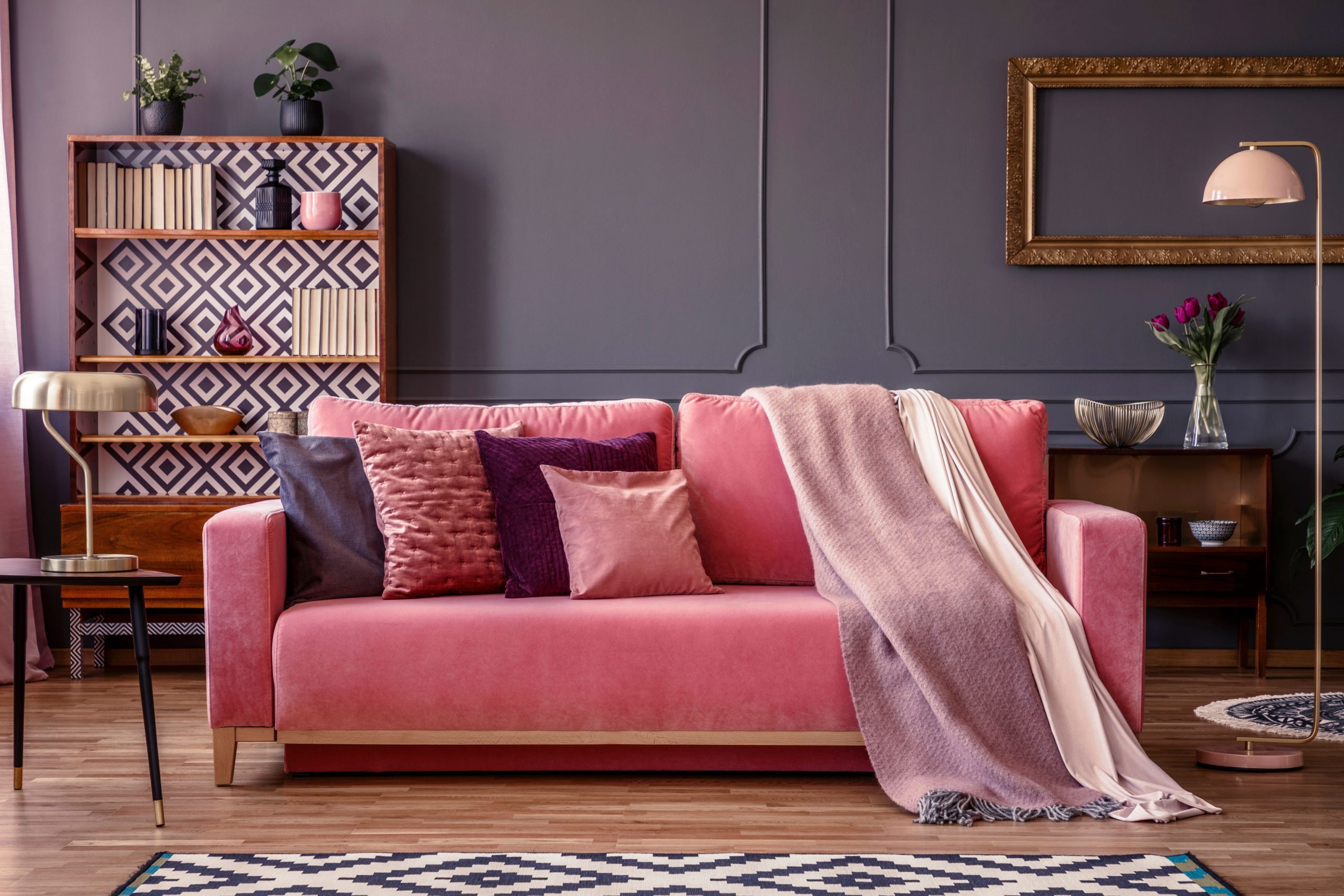 Splendid Pink Couch