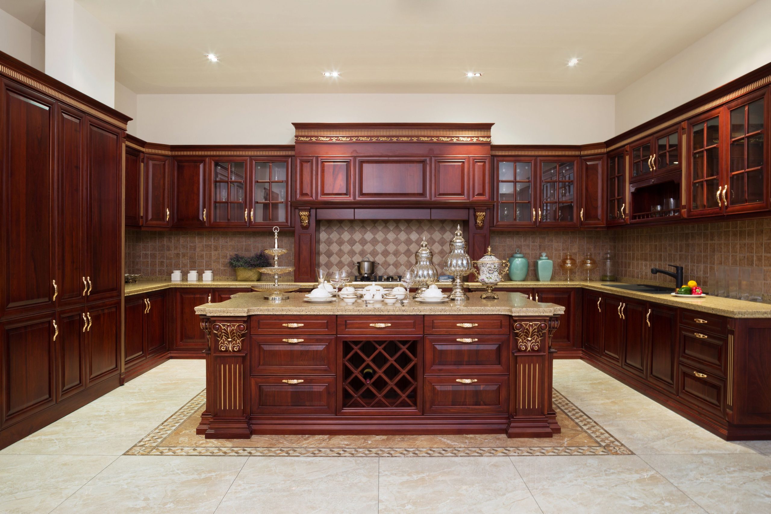 U-shaped Kitchen Cabinet Layouts